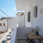 Aplomata Naxos Apartment