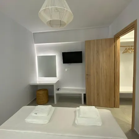 Aplomata Naxos Naxos City